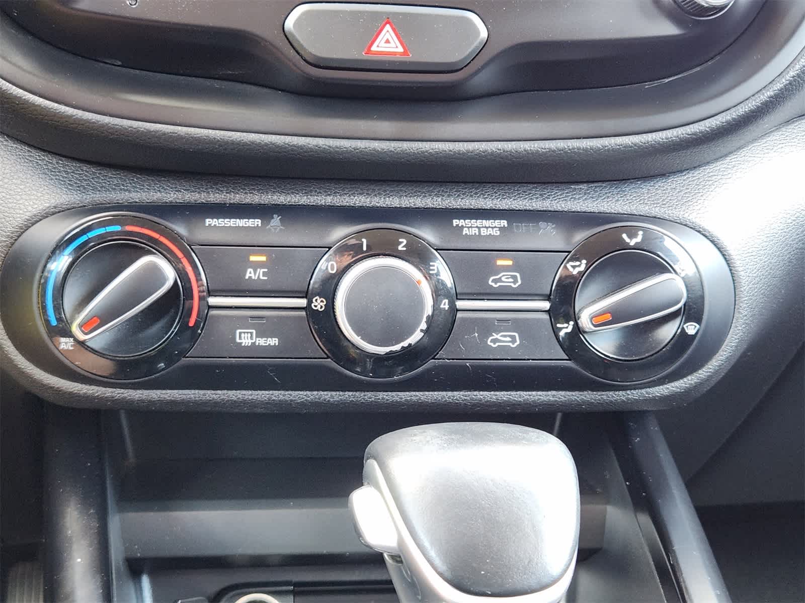 Thumbnail: 2020 Kia Soul - 16