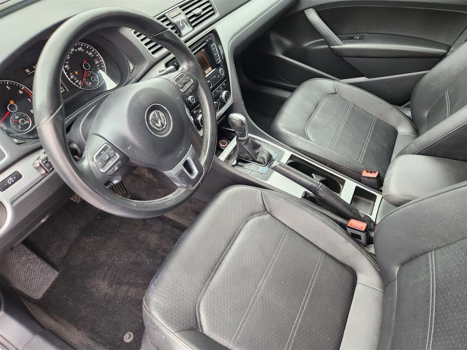 Thumbnail: 2012 Volkswagen Passat - 2