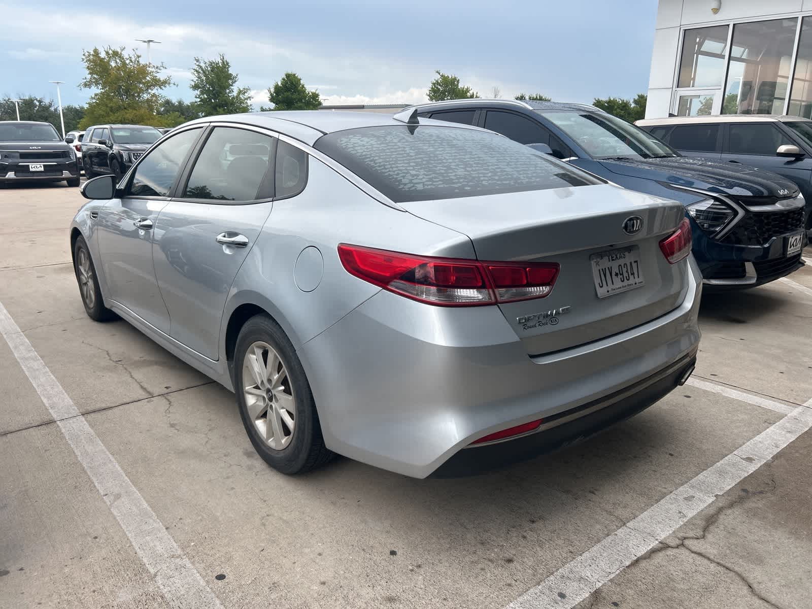 Thumbnail: 2017 Kia Optima - 6