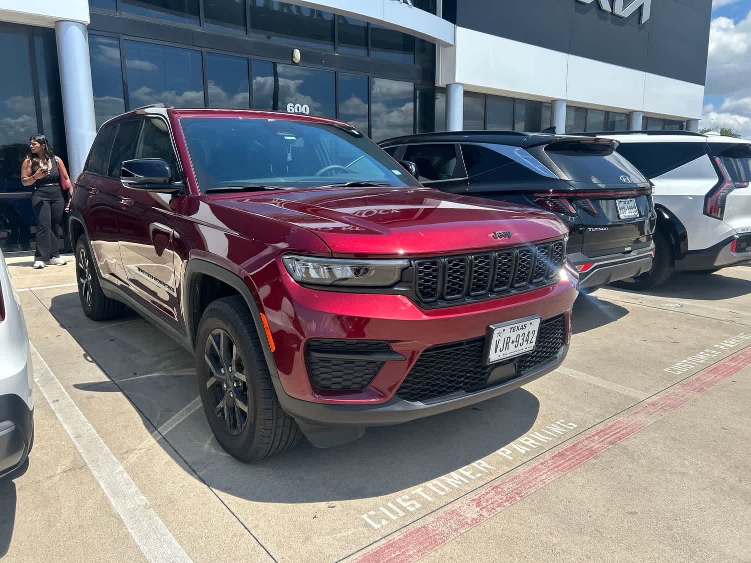 Thumbnail: 2024 Jeep Grand Cherokee - 13