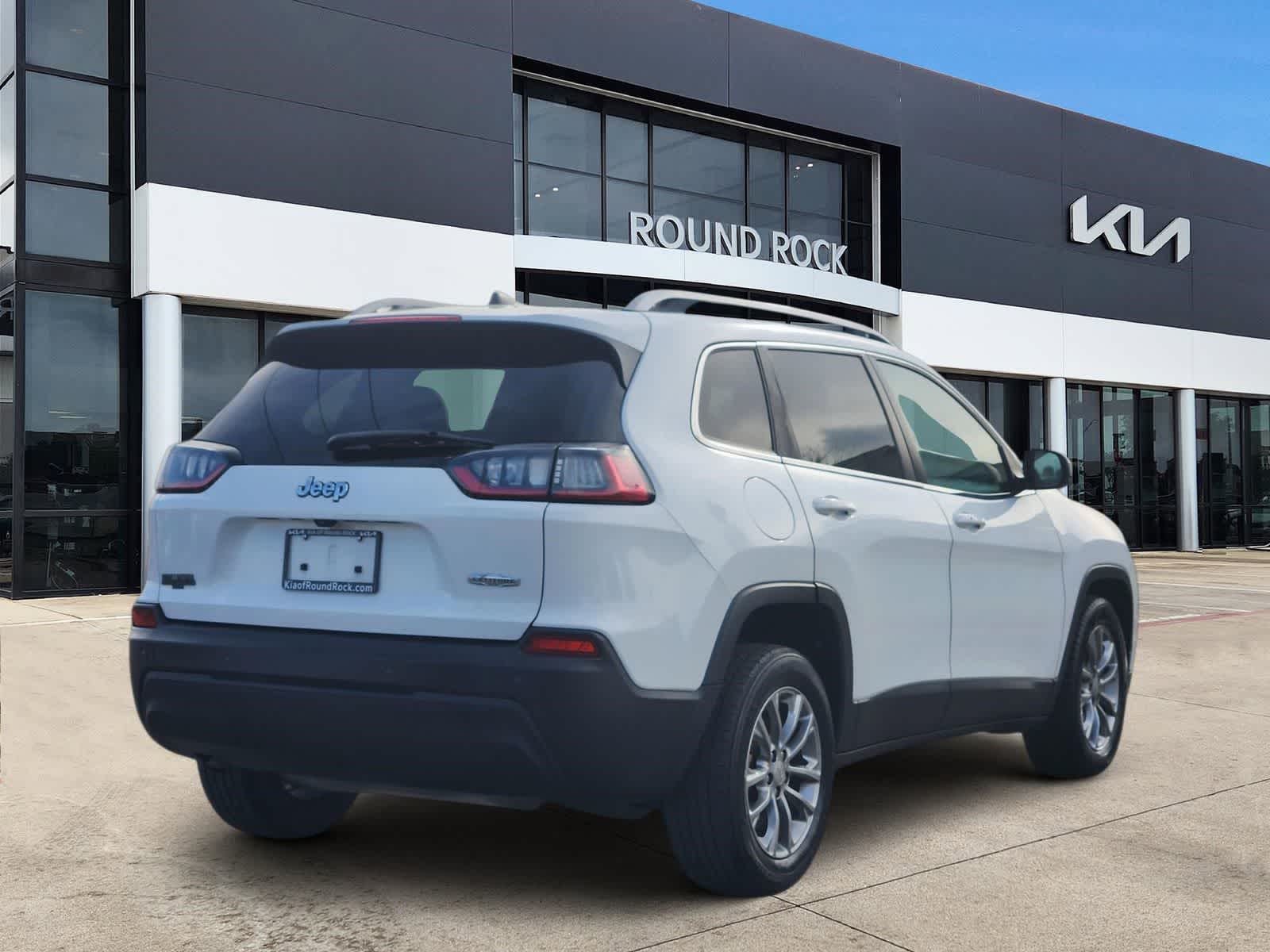 Thumbnail: 2019 Jeep Cherokee - 6