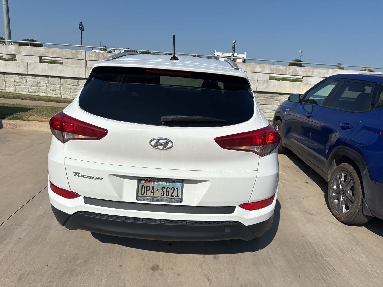 Thumbnail: 2016 Hyundai Tucson - 4