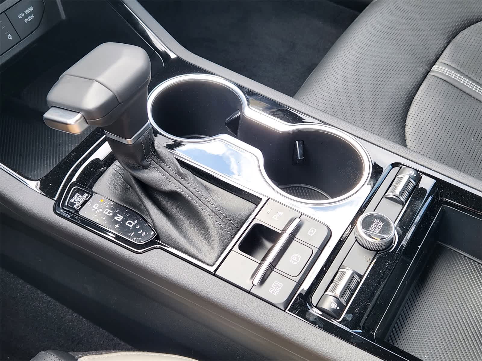 Thumbnail: 2026 Kia K5 - 15