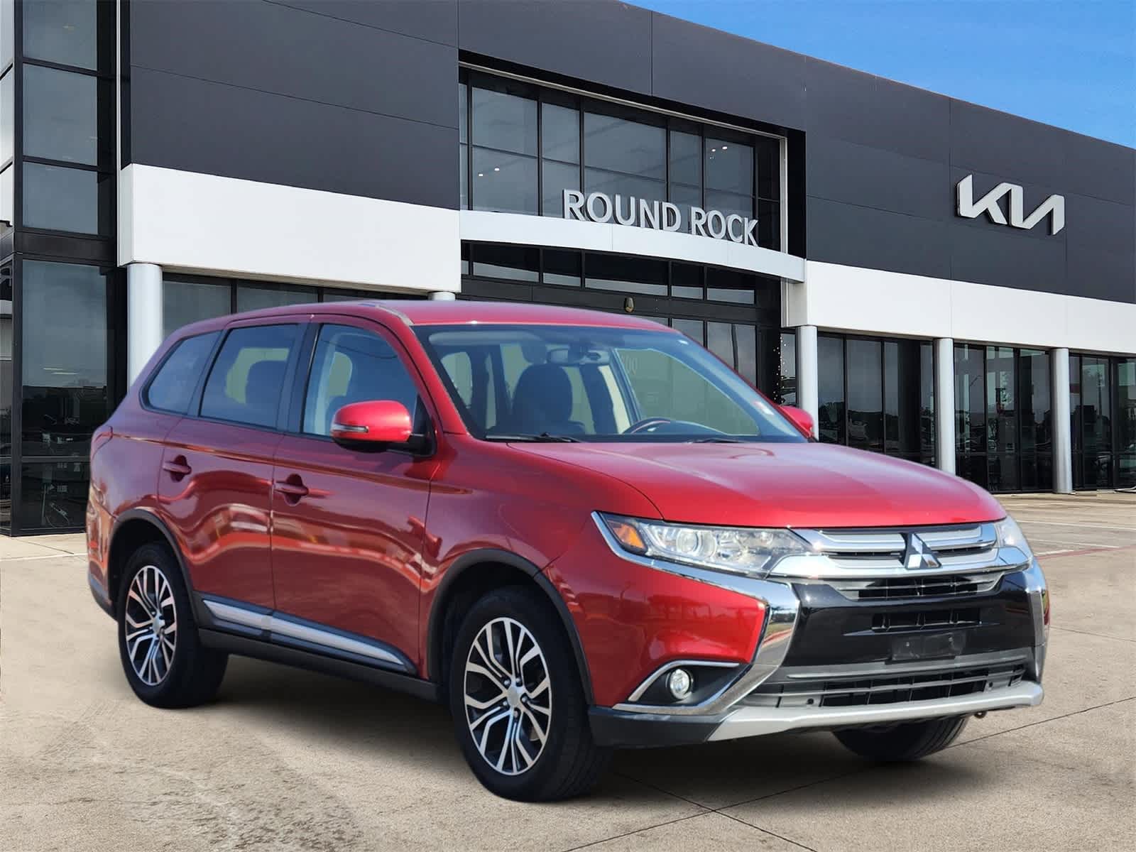 Thumbnail: 2018 Mitsubishi Outlander - 3