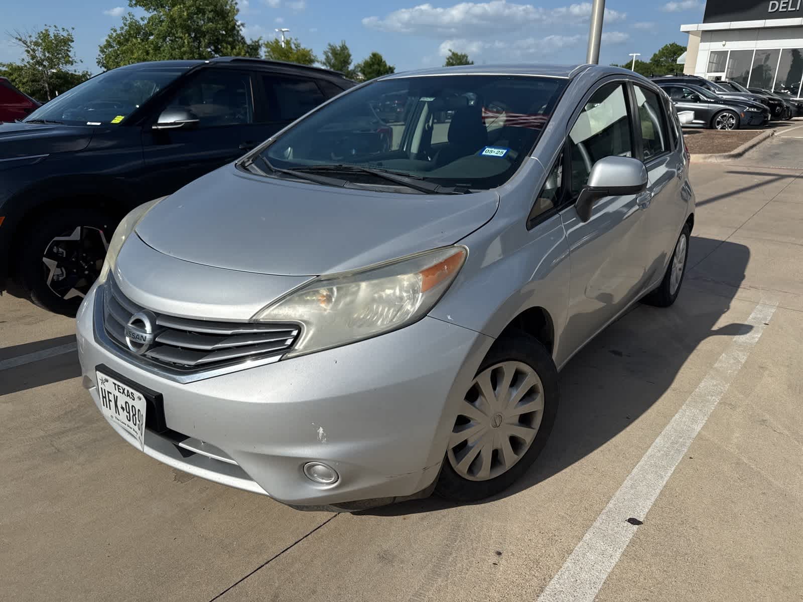 2014 Nissan Versa Note SV Hero Image