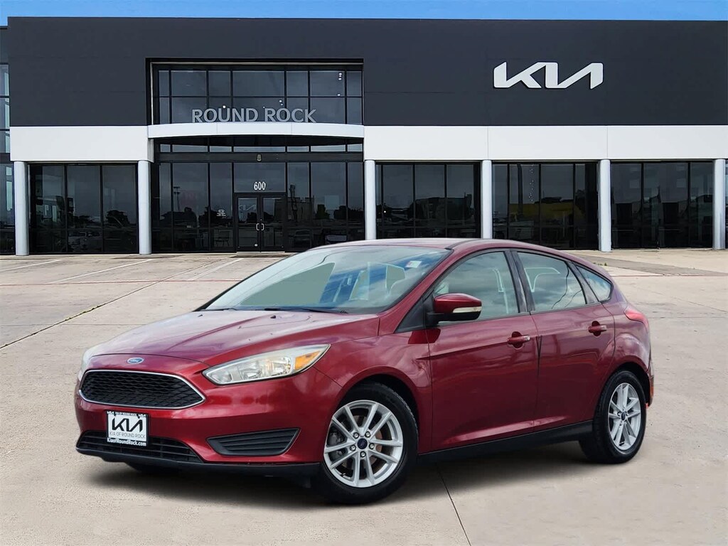 Used 2015 Ford Focus SE Hatchback