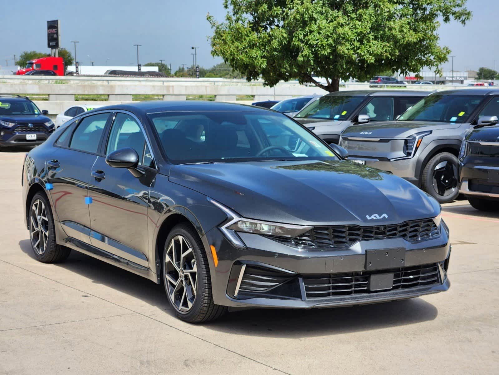 Thumbnail: 2025 Kia K5 - 2