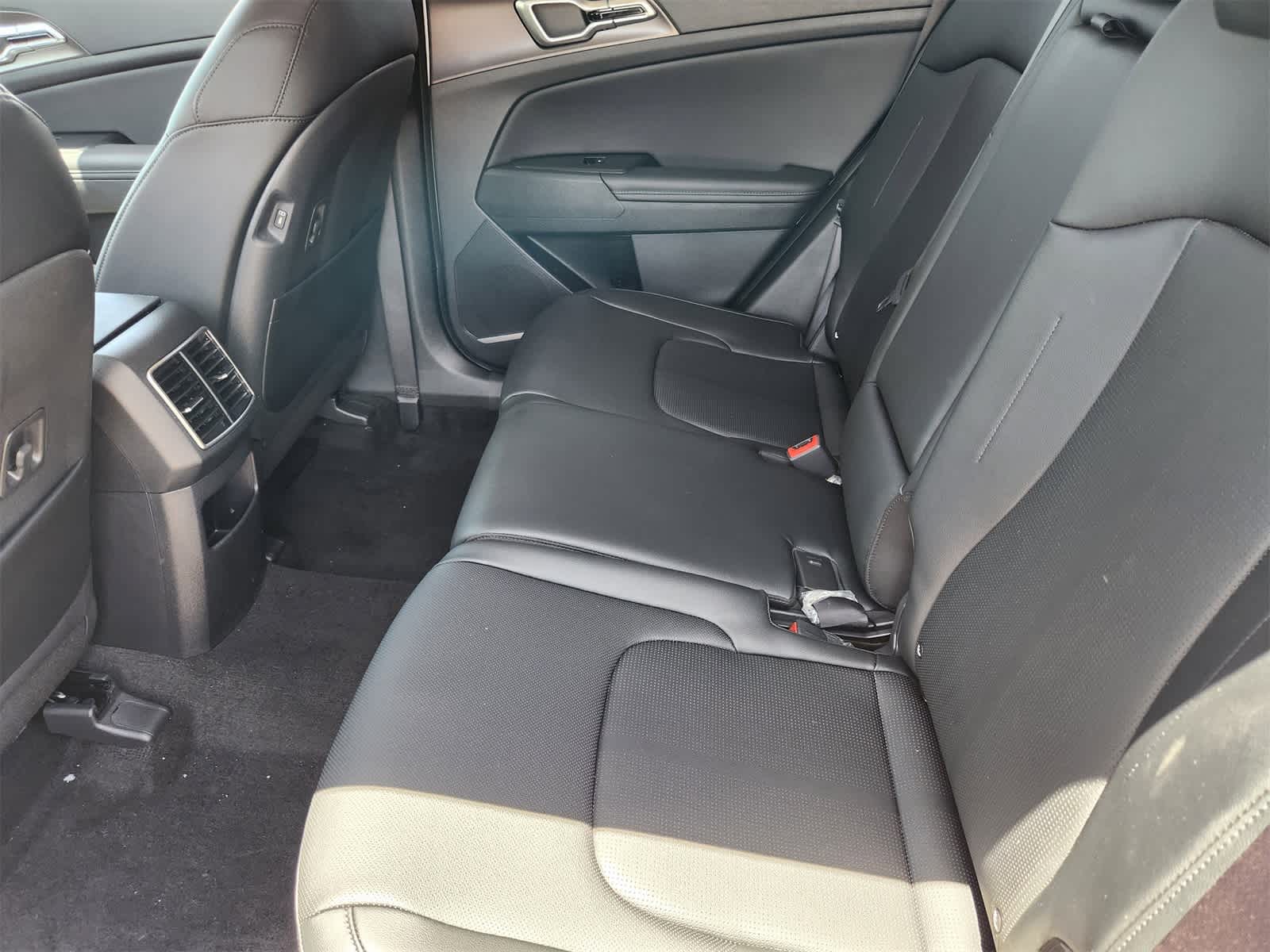 Thumbnail: 2026 Kia Sportage - 23