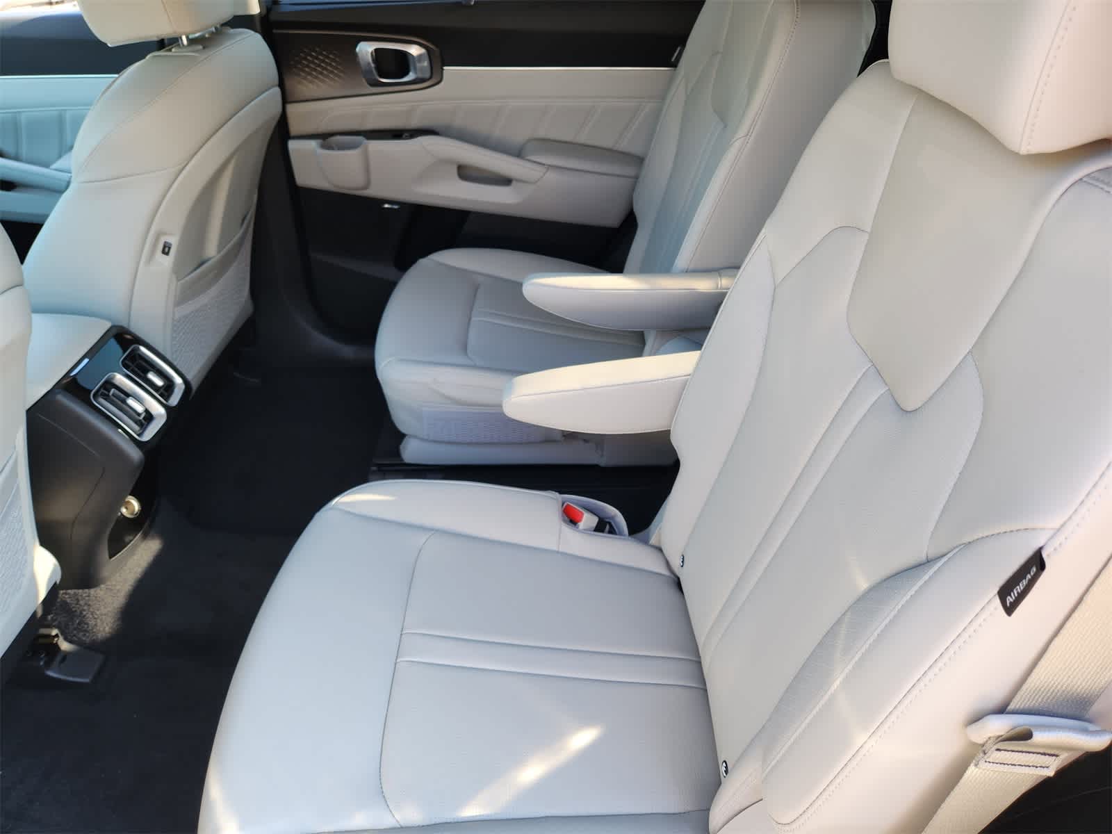 Thumbnail: 2026 Kia Sorento - 23