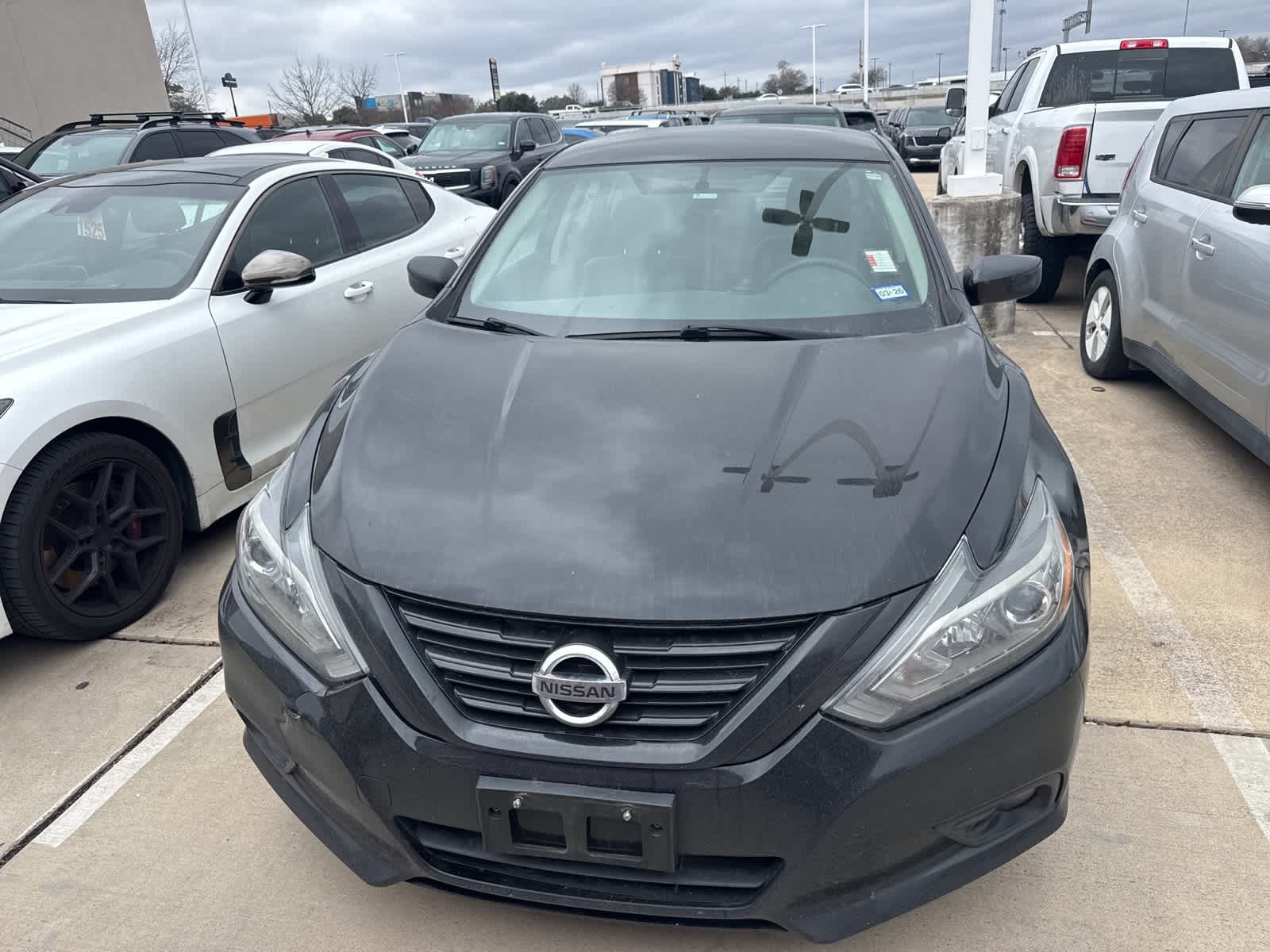 Used 2018 Nissan Altima SR with VIN 1N4AL3AP3JC471798 for sale in Round Rock, TX