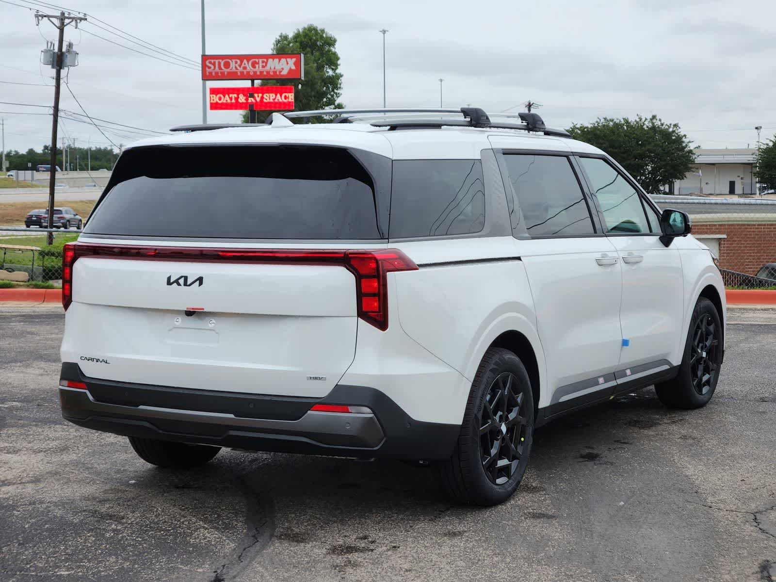Thumbnail: 2026 Kia Carnival - 5