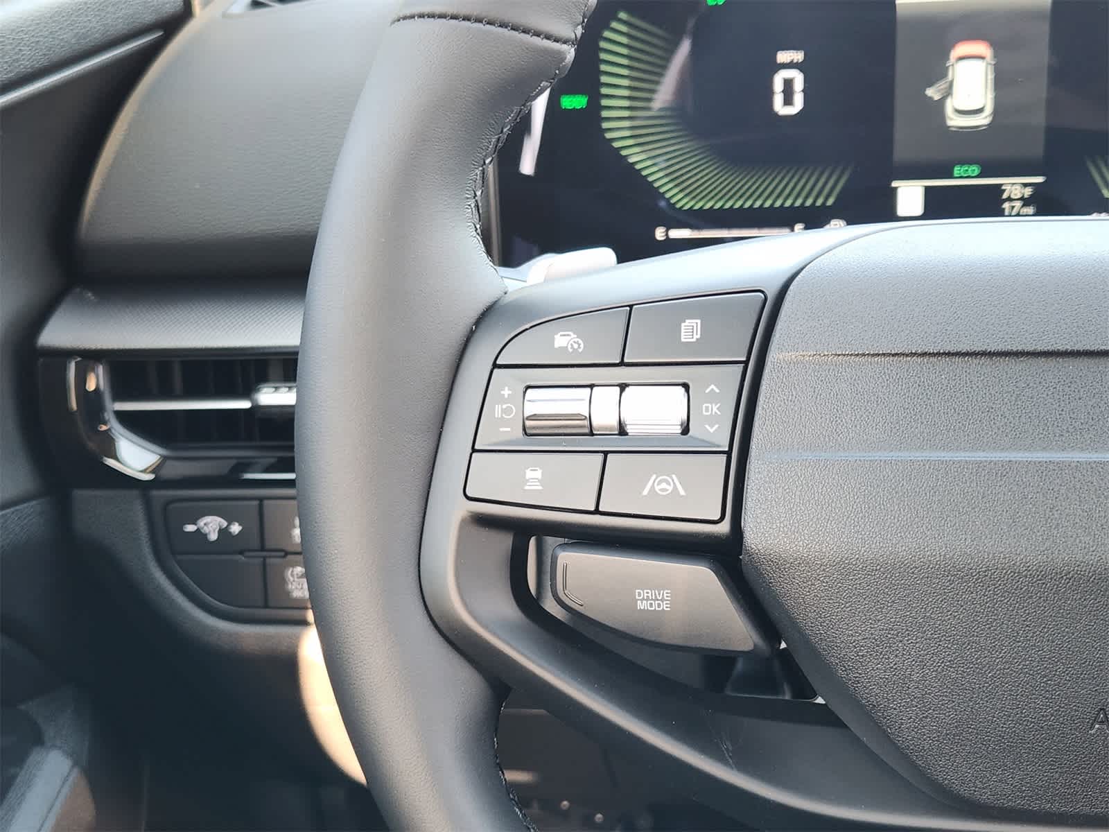 Thumbnail: 2026 Kia Sportage - 25