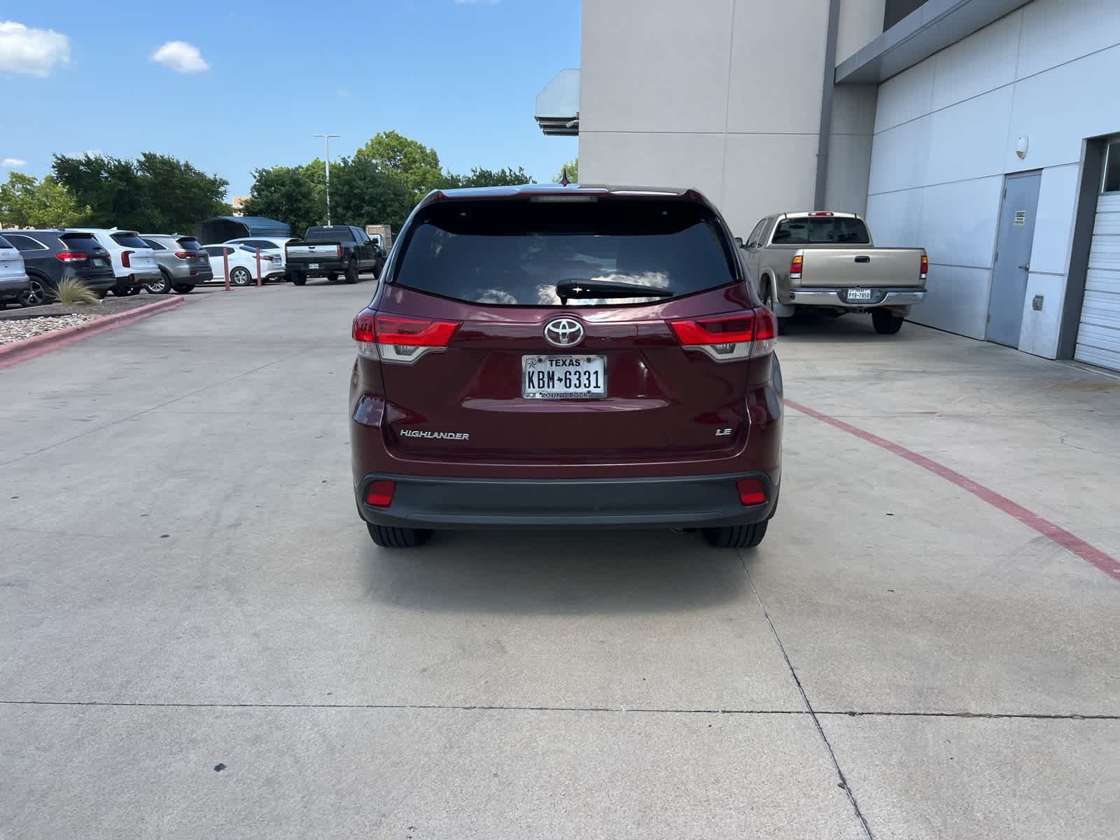 Thumbnail: 2017 Toyota Highlander - 8