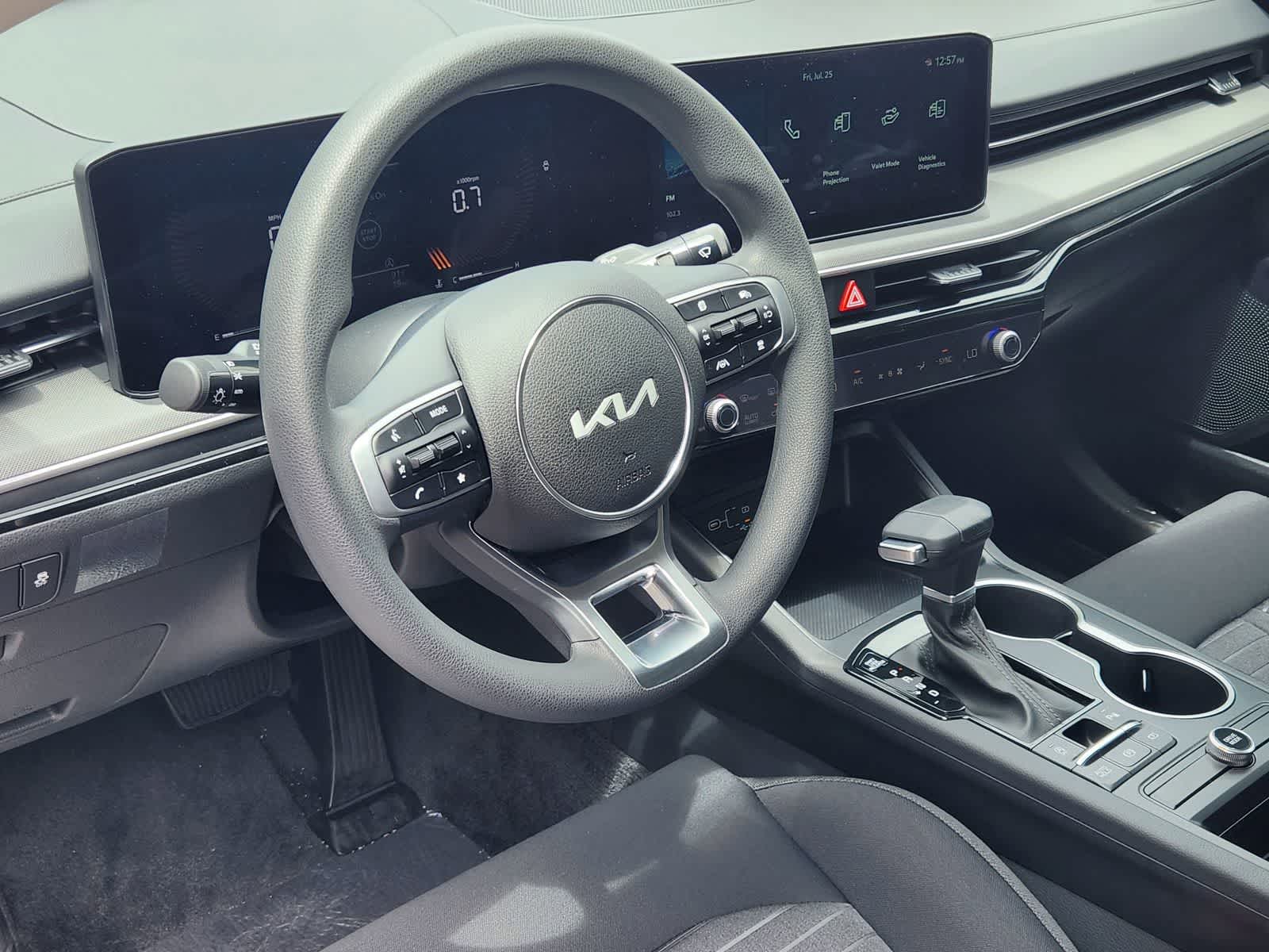 Thumbnail: 2026 Kia K5 - 12