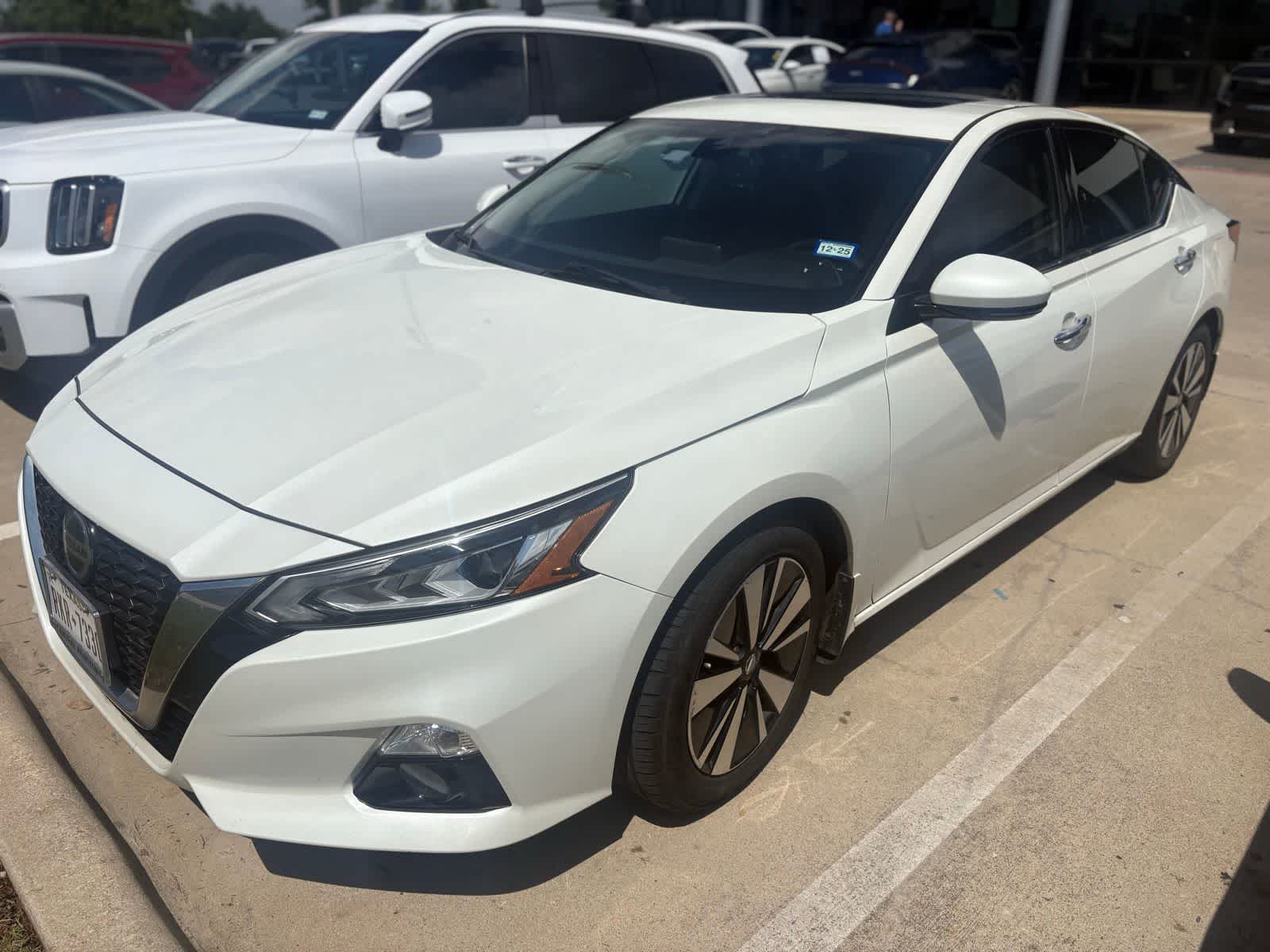Thumbnail: 2019 Nissan Altima - 1