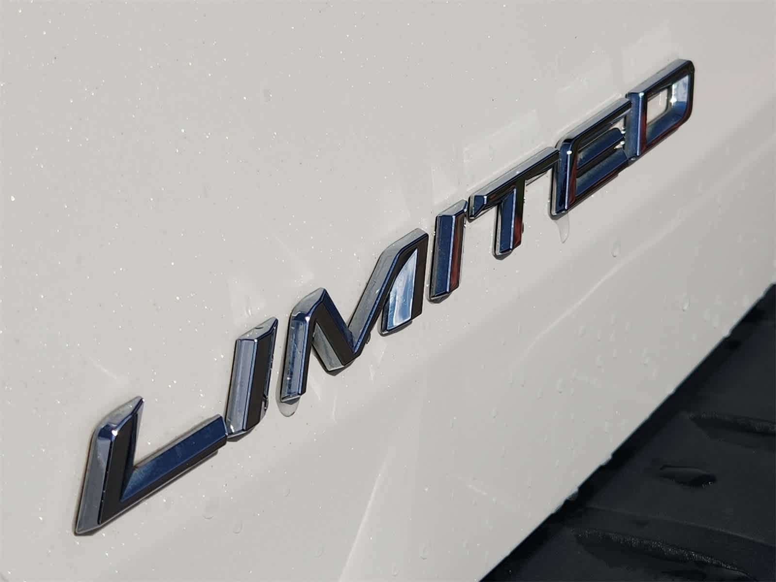 Thumbnail: 2020 Ford Explorer - 12