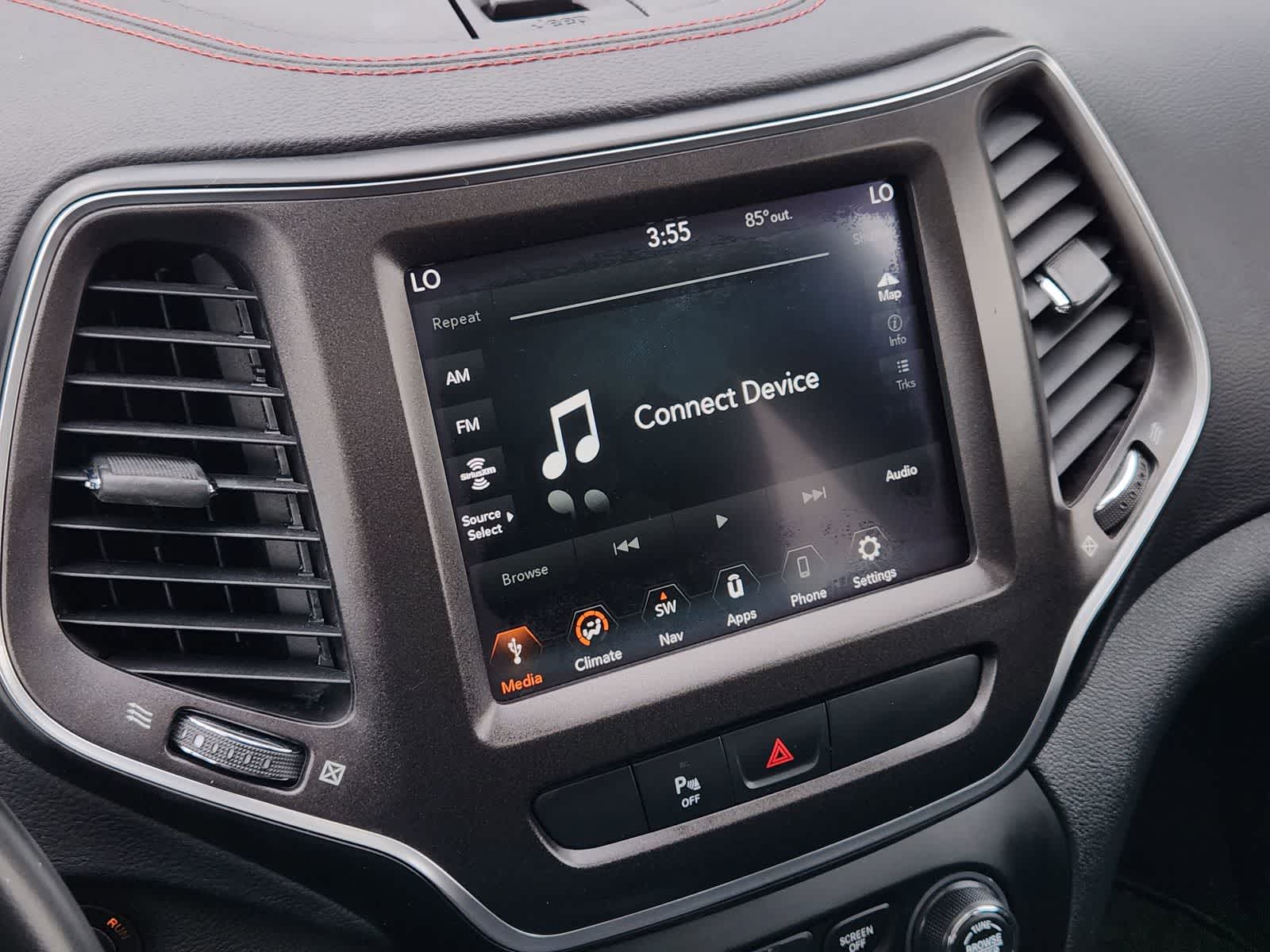 Thumbnail: 2020 Jeep Cherokee - 17