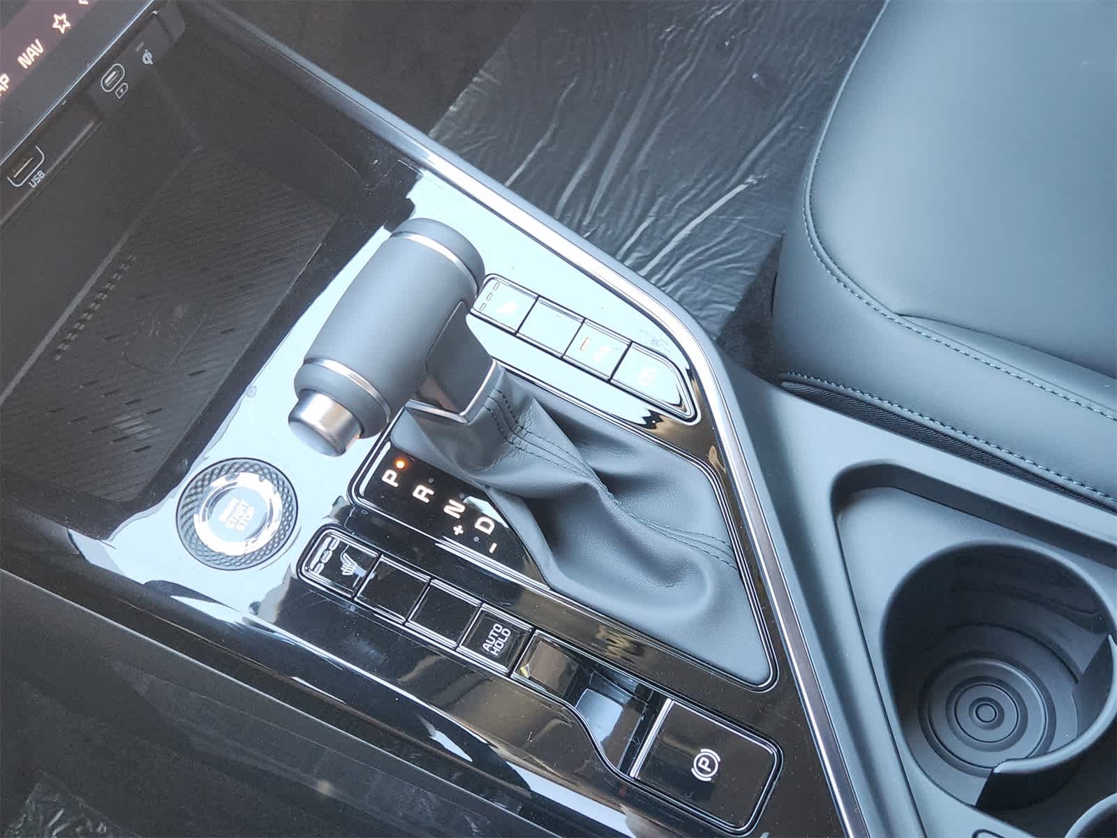 Thumbnail: 2026 Kia Niro - 17