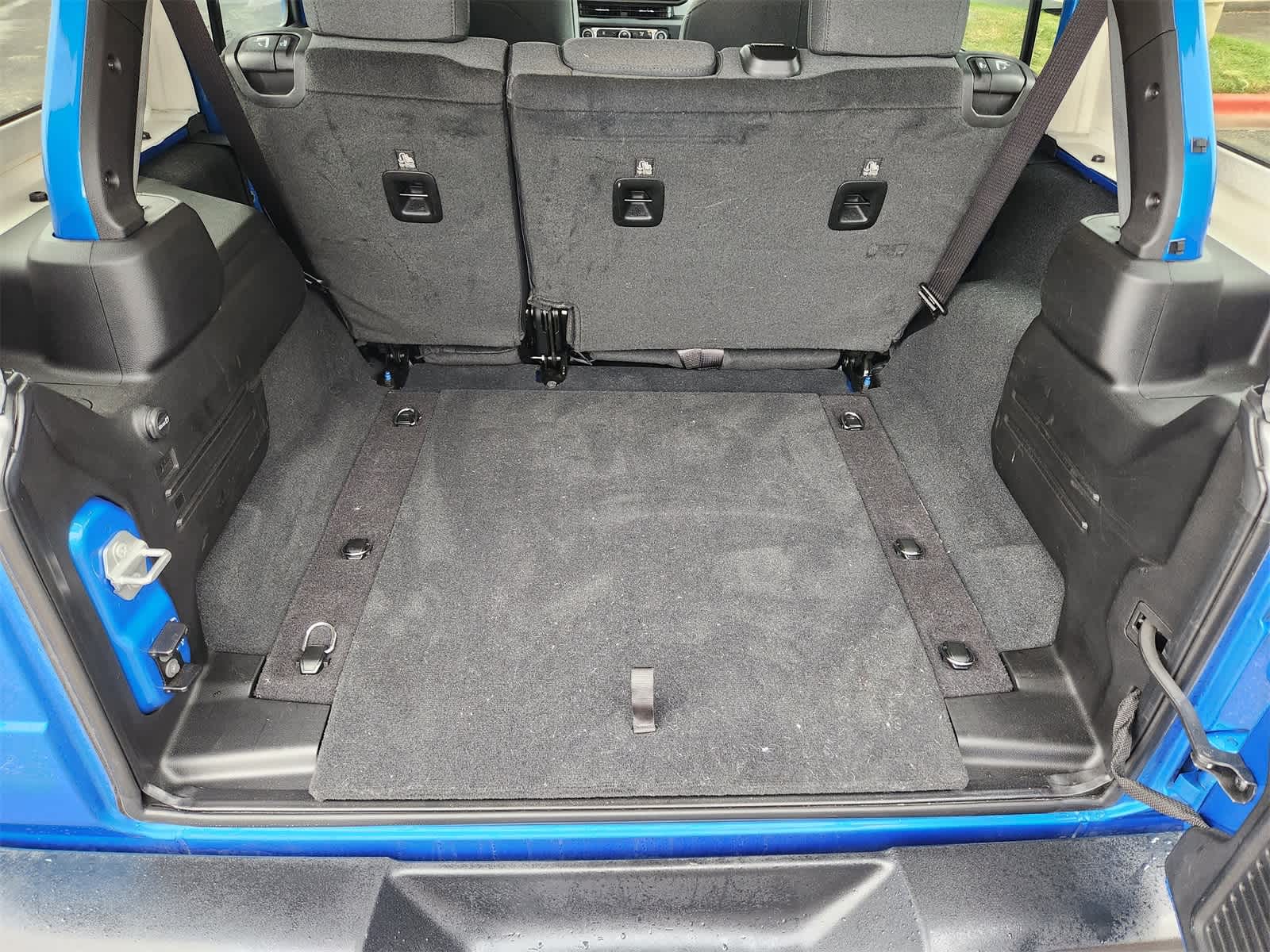 Thumbnail: 2024 Jeep Wrangler - 31