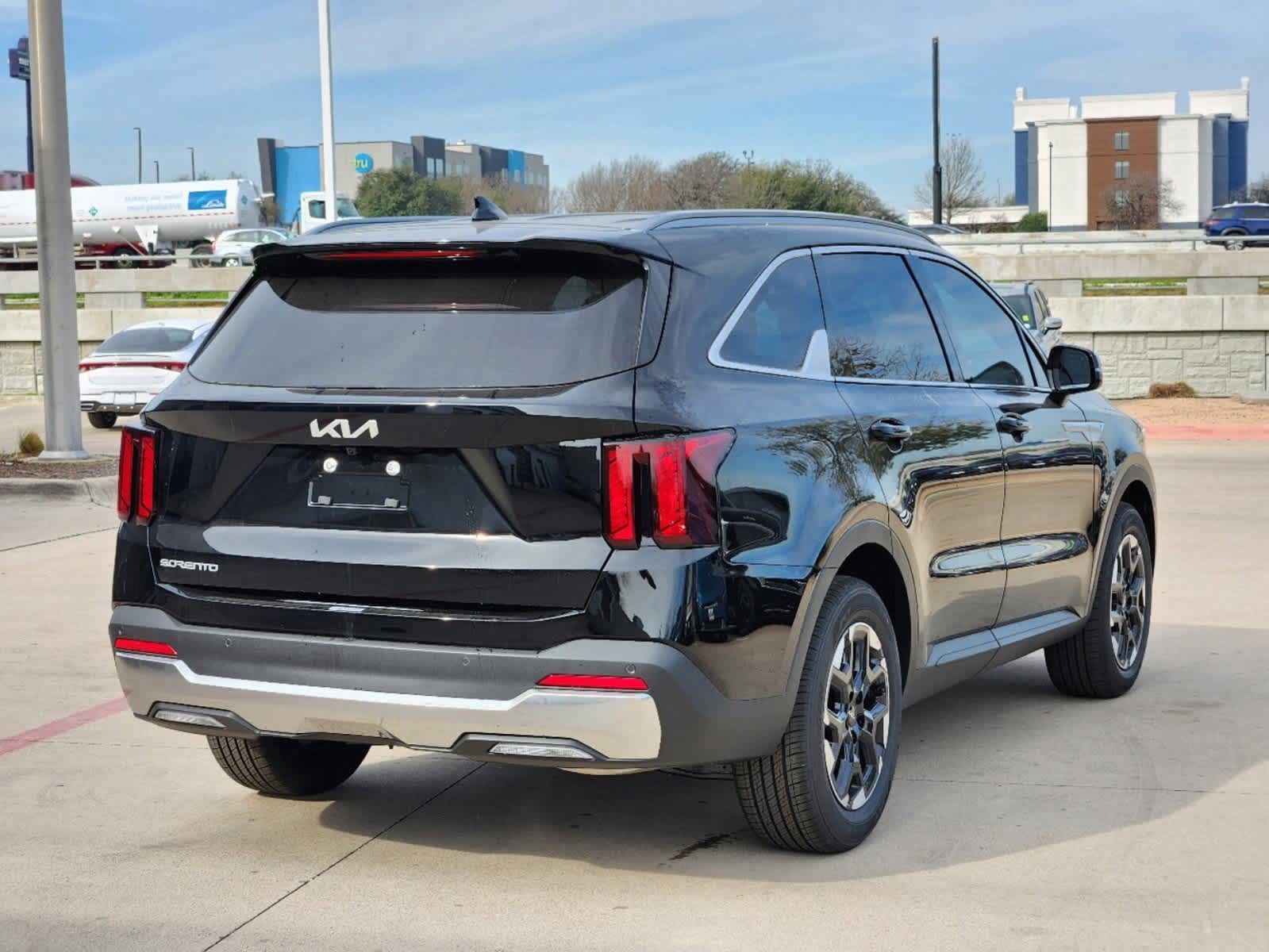 Thumbnail: 2026 Kia Sorento - 5