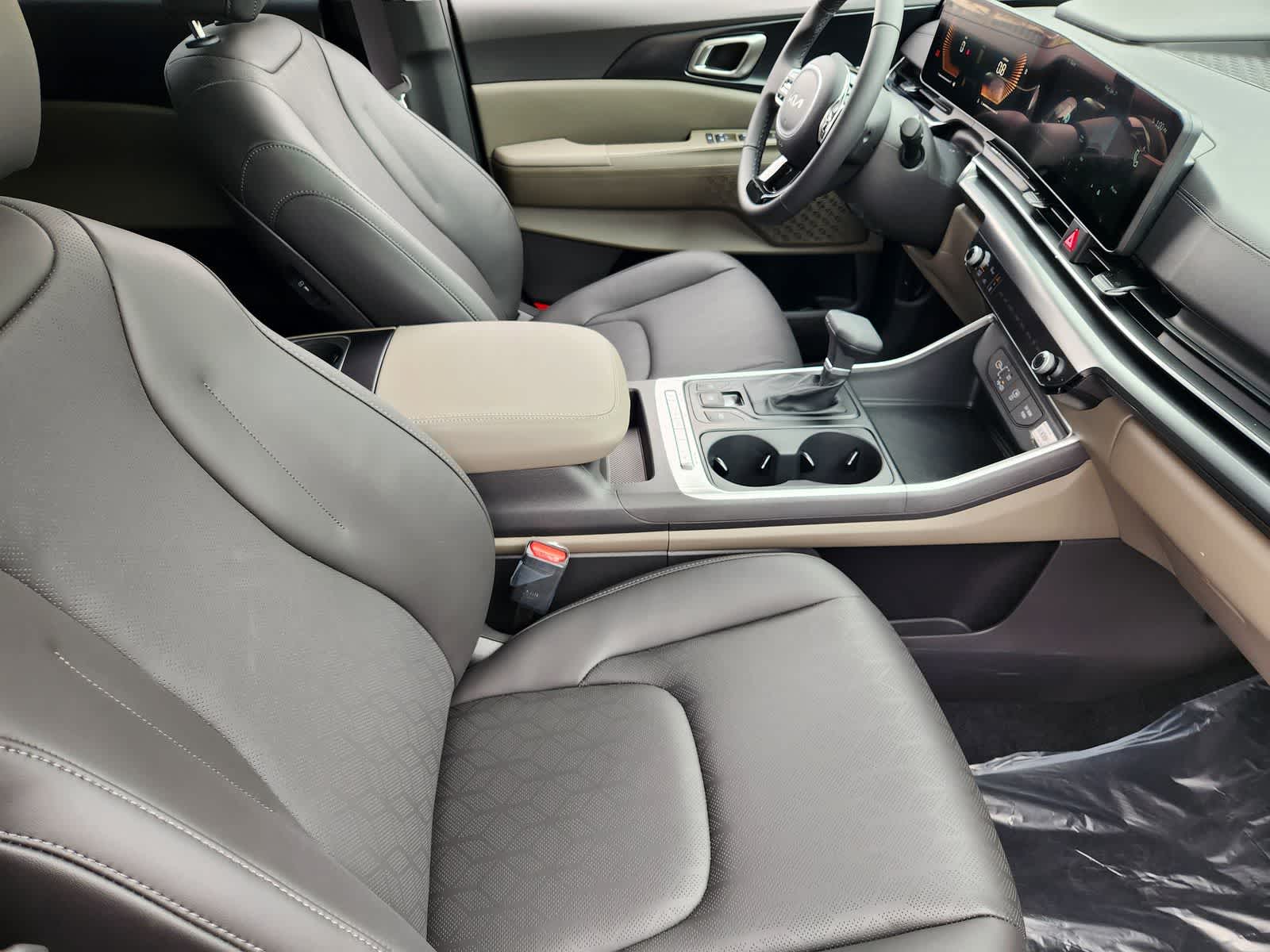 Thumbnail: 2026 Kia Carnival - 11