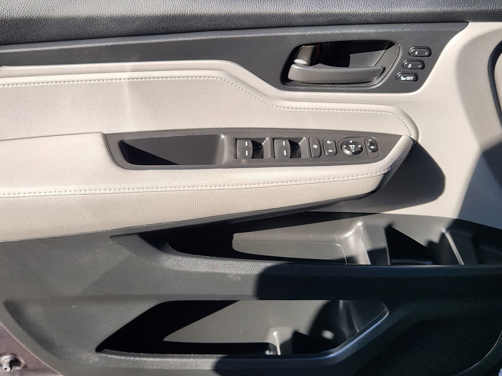 Thumbnail: 2020 Honda Odyssey - 22