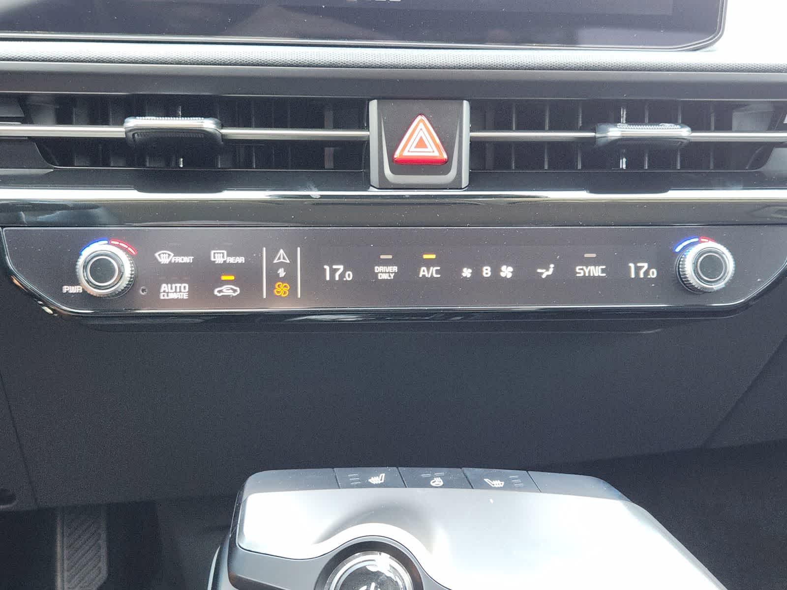 Thumbnail: 2025 Kia EV6 - 16