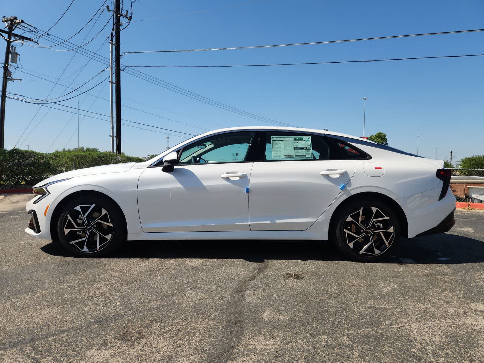 Thumbnail: 2026 Kia K5 - 4