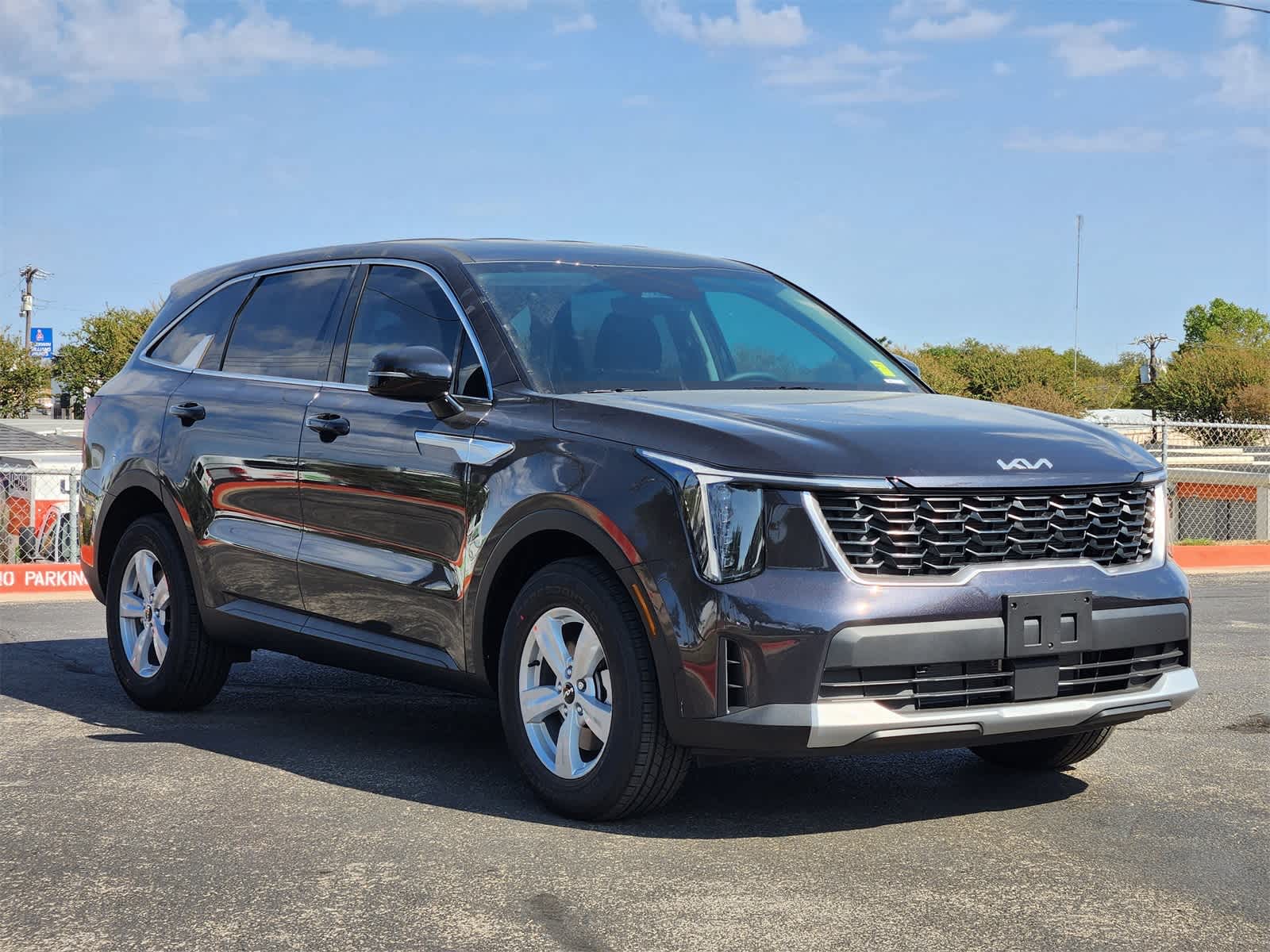 Thumbnail: 2026 Kia Sorento - 3