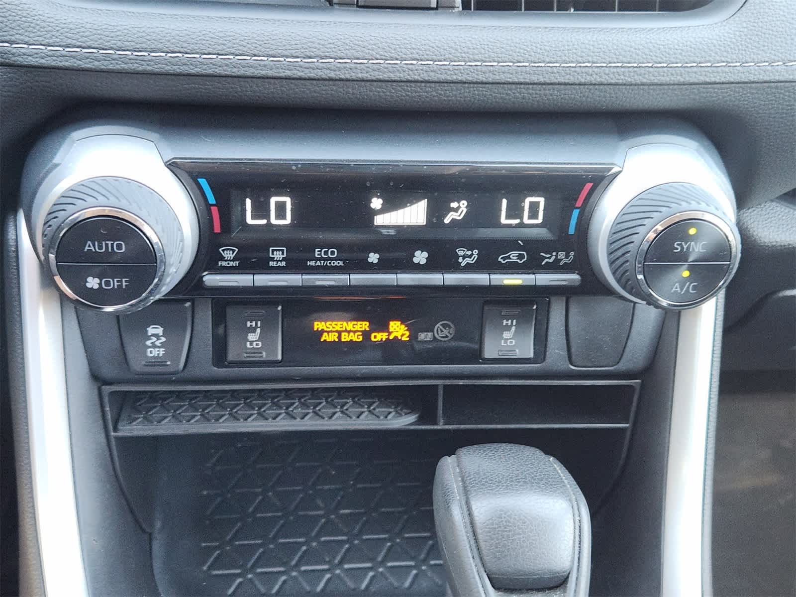 Thumbnail: 2021 Toyota RAV4 - 19