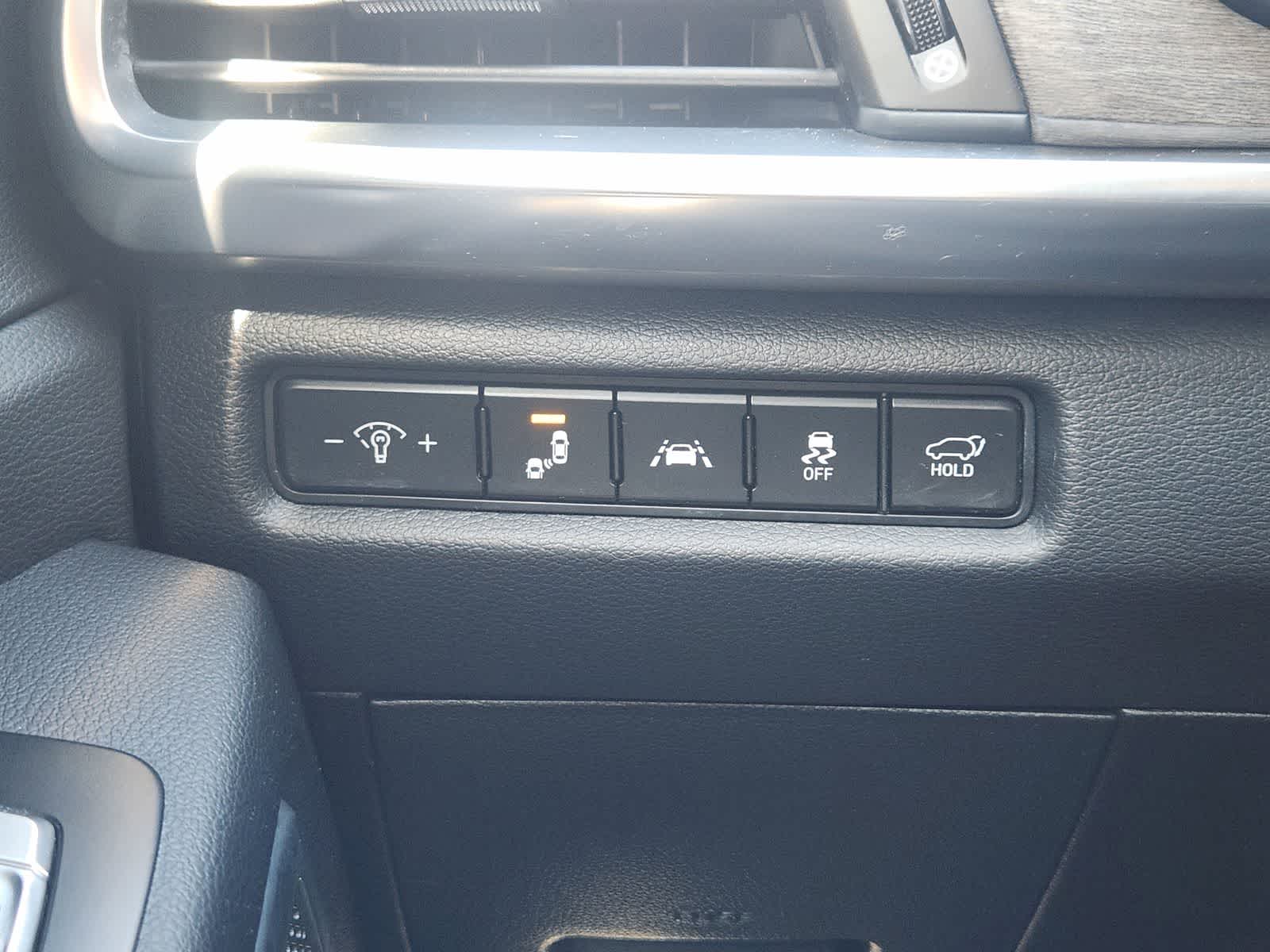 Thumbnail: 2022 Kia Telluride - 21