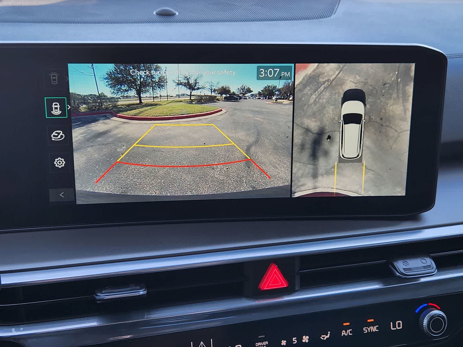 Thumbnail: 2026 Kia Sorento - 16