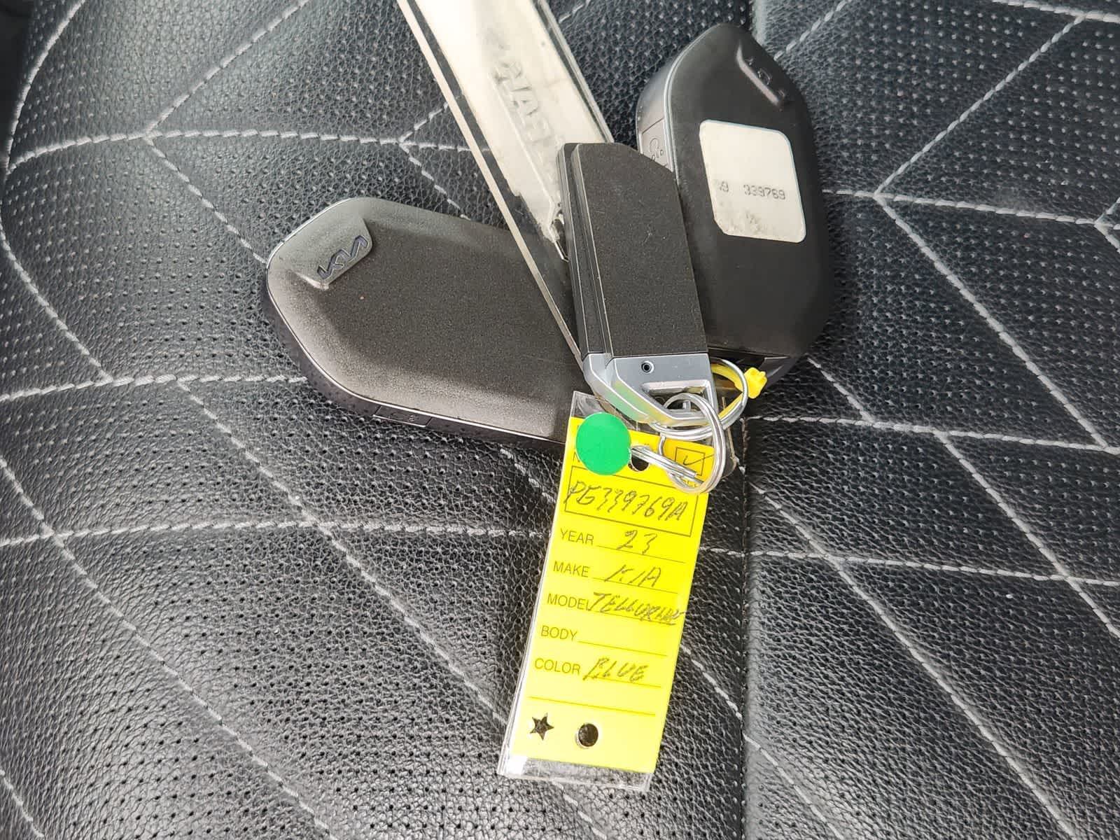 Thumbnail: 2023 Kia Telluride - 35