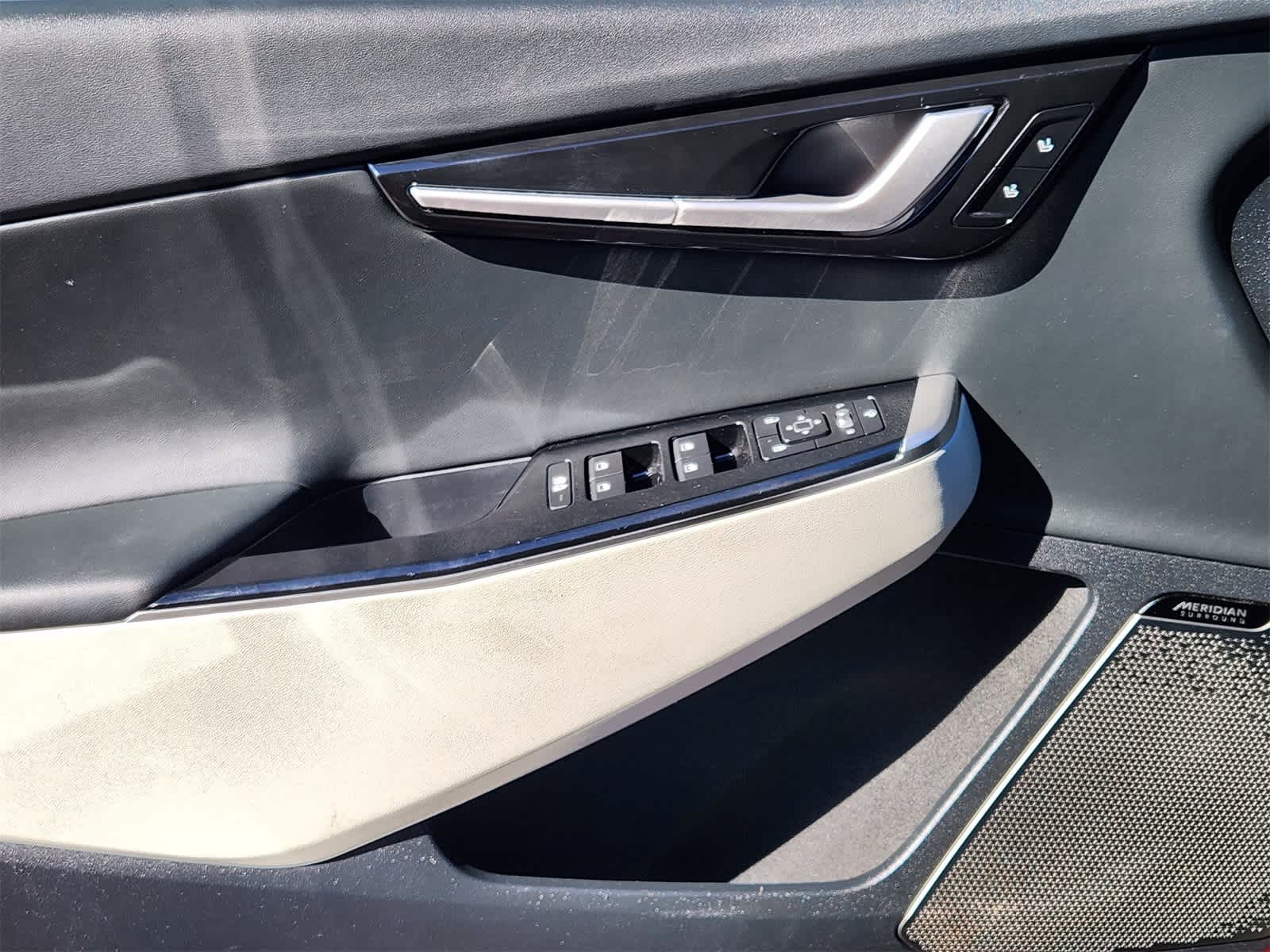 Thumbnail: 2023 Kia EV6 - 22