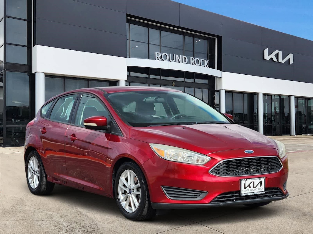 Used 2015 Ford Focus SE Hatchback