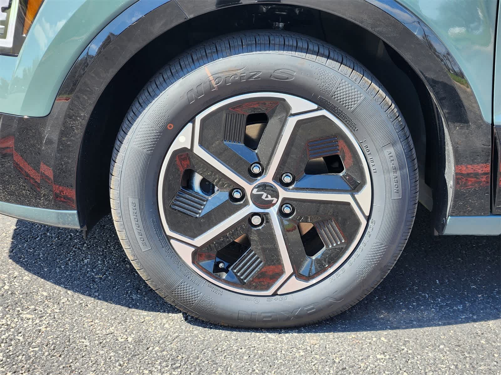 Thumbnail: 2026 Kia Niro - 8