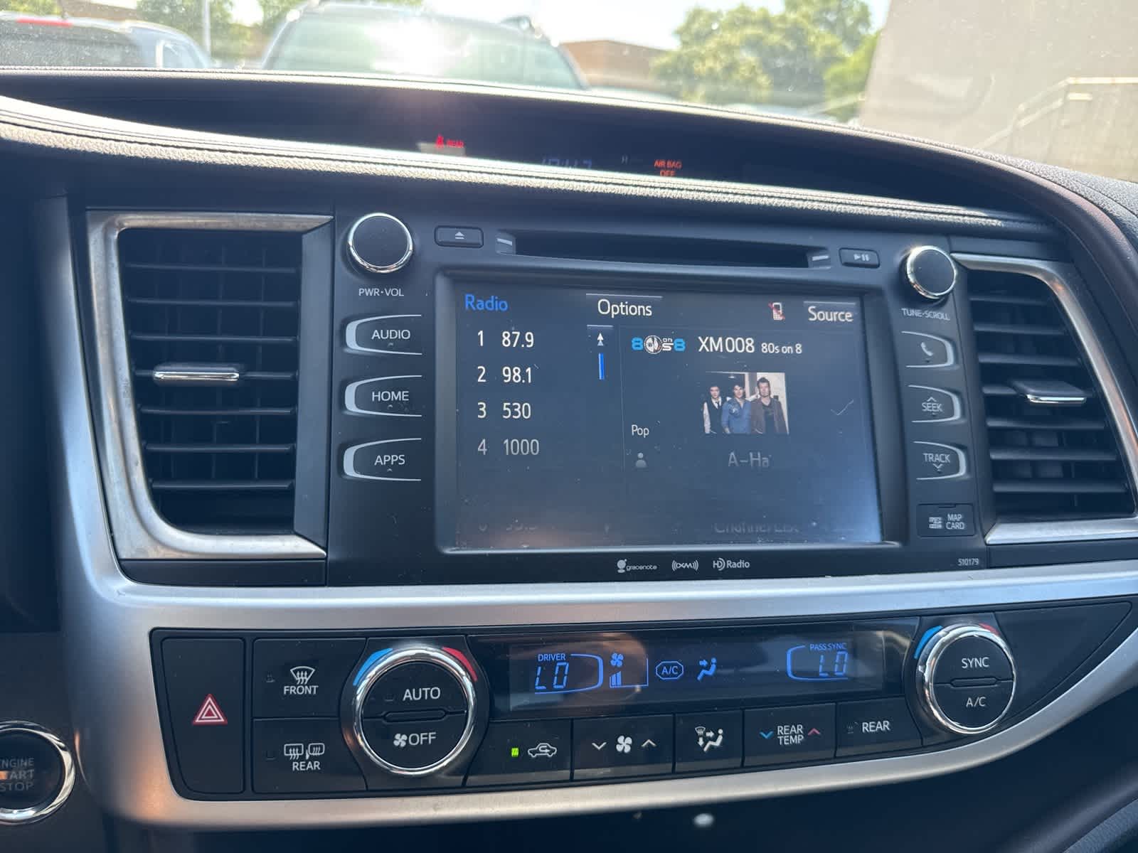 2017 Toyota Highlander XLE 11