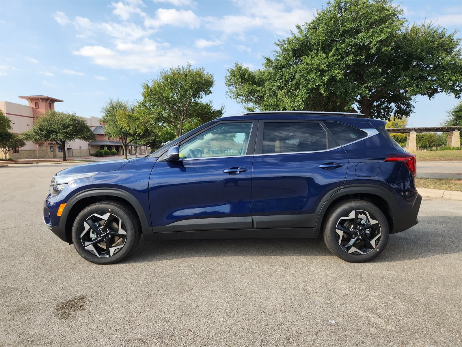 Thumbnail: 2026 Kia Seltos - 4