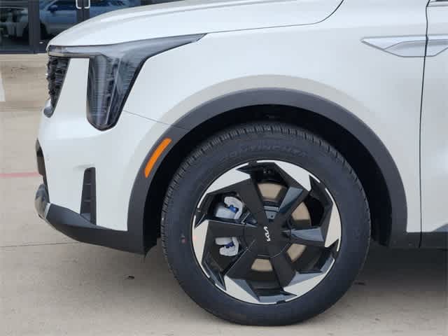 2025 Kia Sorento EX 8