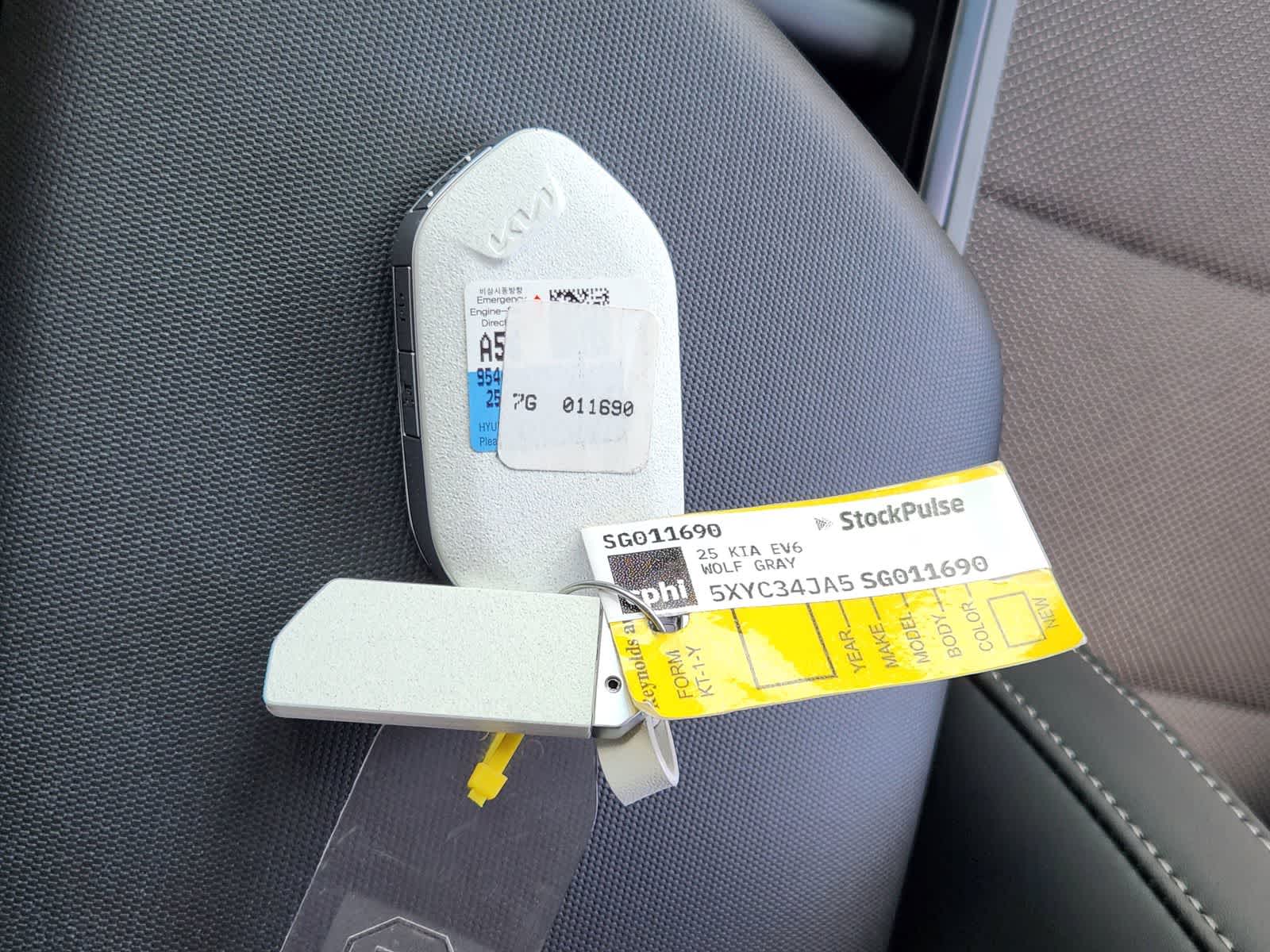 Thumbnail: 2025 Kia EV6 - 27