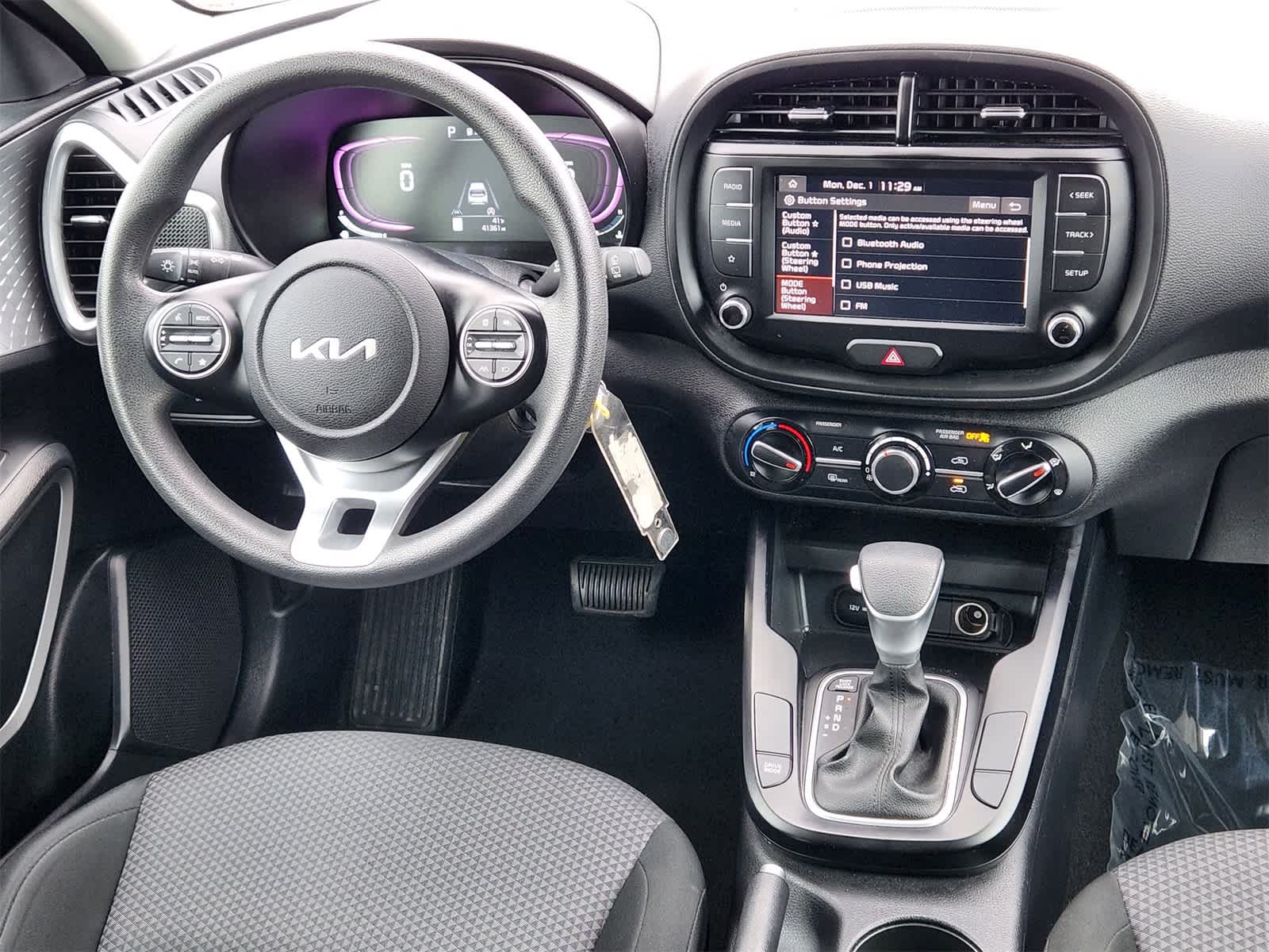 Thumbnail: 2023 Kia Soul - 25