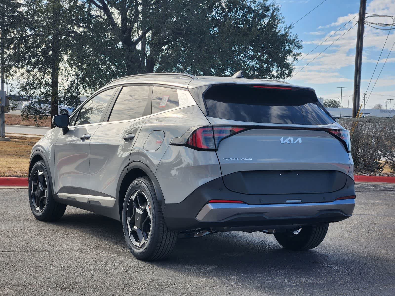 Thumbnail: 2026 Kia Sportage - 5