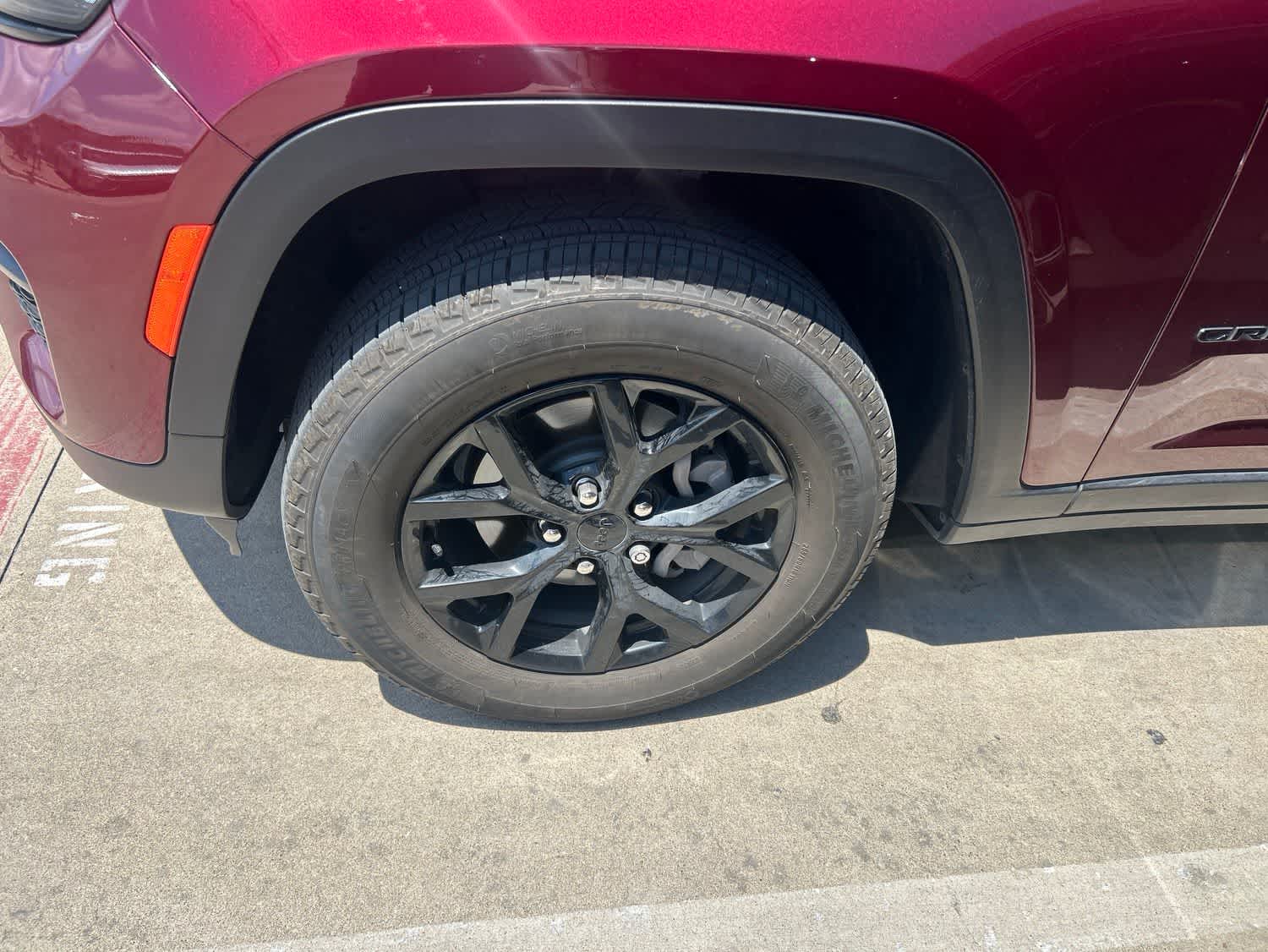 Thumbnail: 2024 Jeep Grand Cherokee - 10