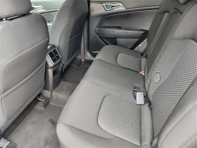 2025 Kia Sportage LX 19
