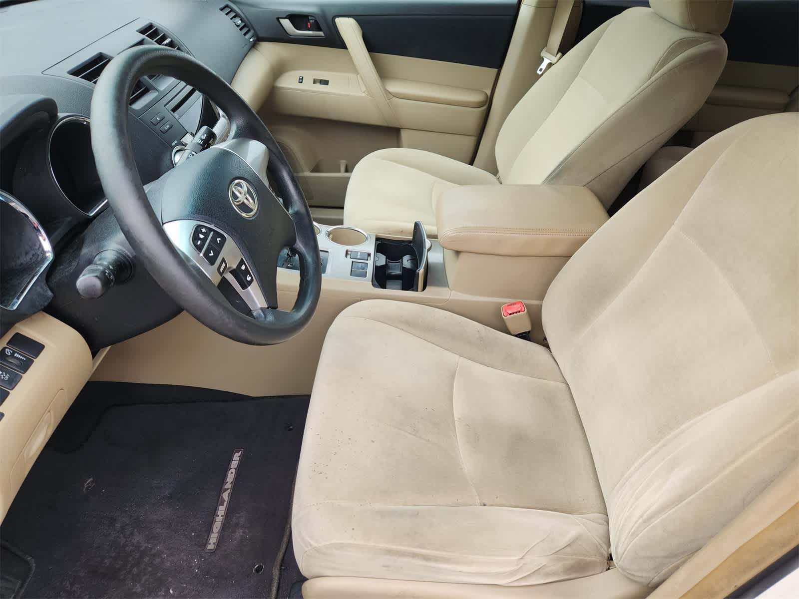 Thumbnail: 2012 Toyota Highlander - 13