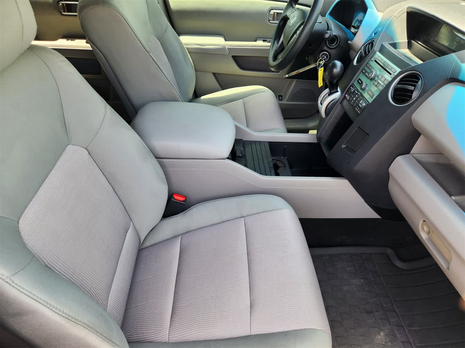 Thumbnail: 2010 Honda Pilot - 13
