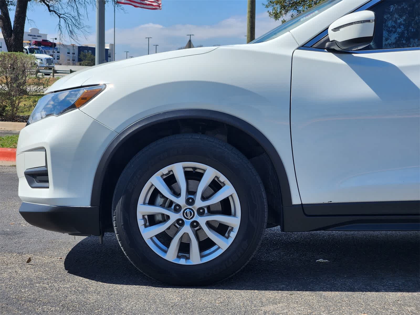 Thumbnail: 2020 Nissan Rogue - 8