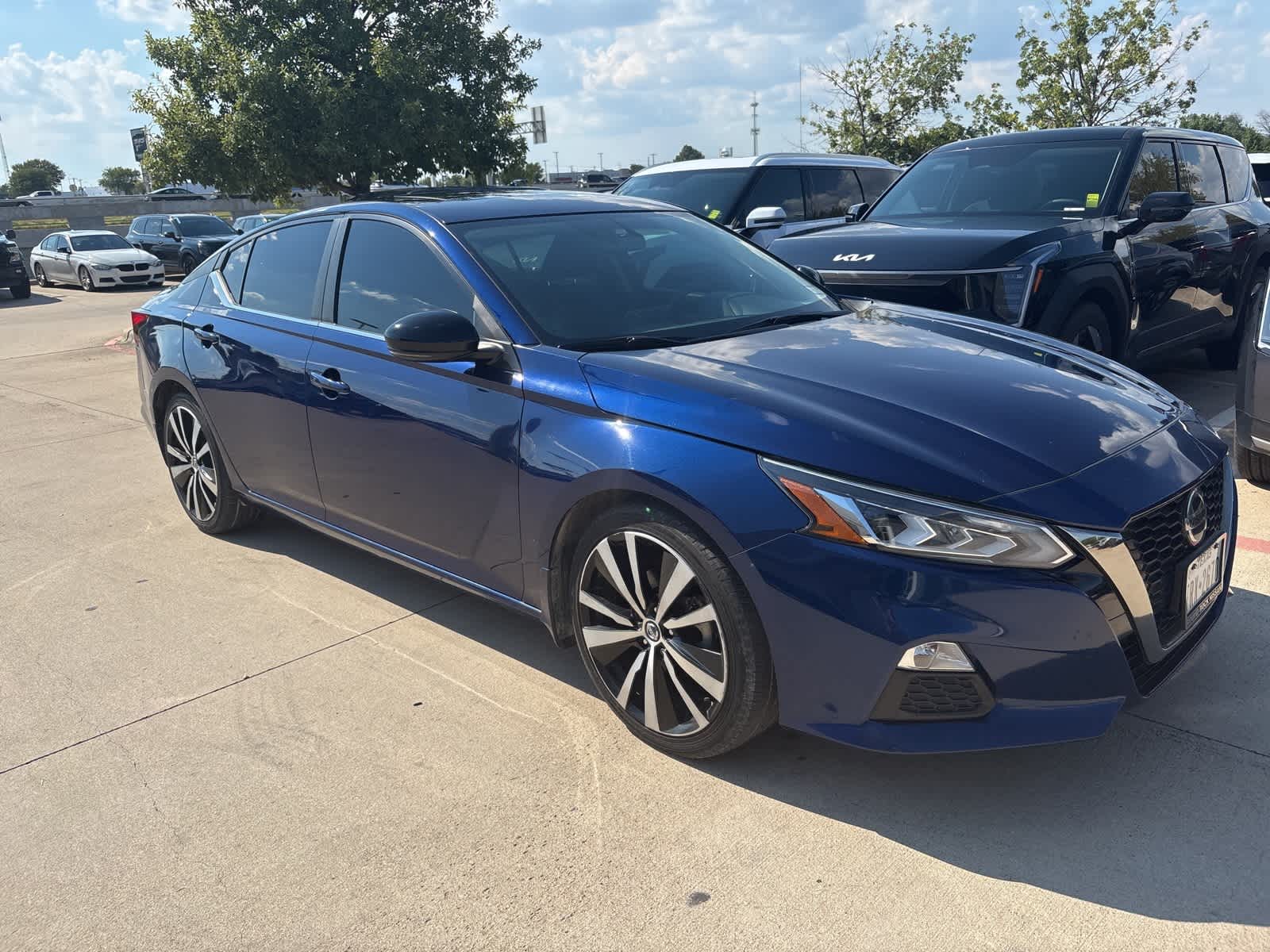 Thumbnail: 2019 Nissan Altima - 3