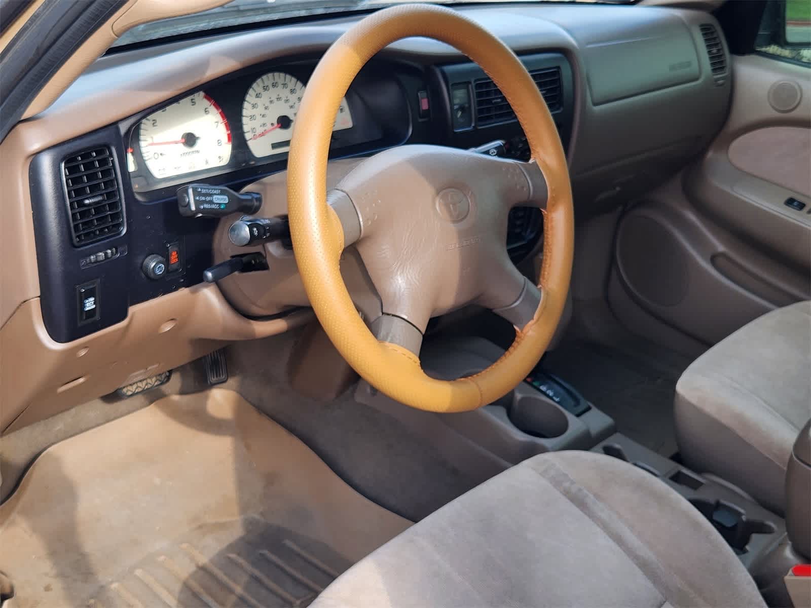 Thumbnail: 2004 Toyota Tacoma - 2