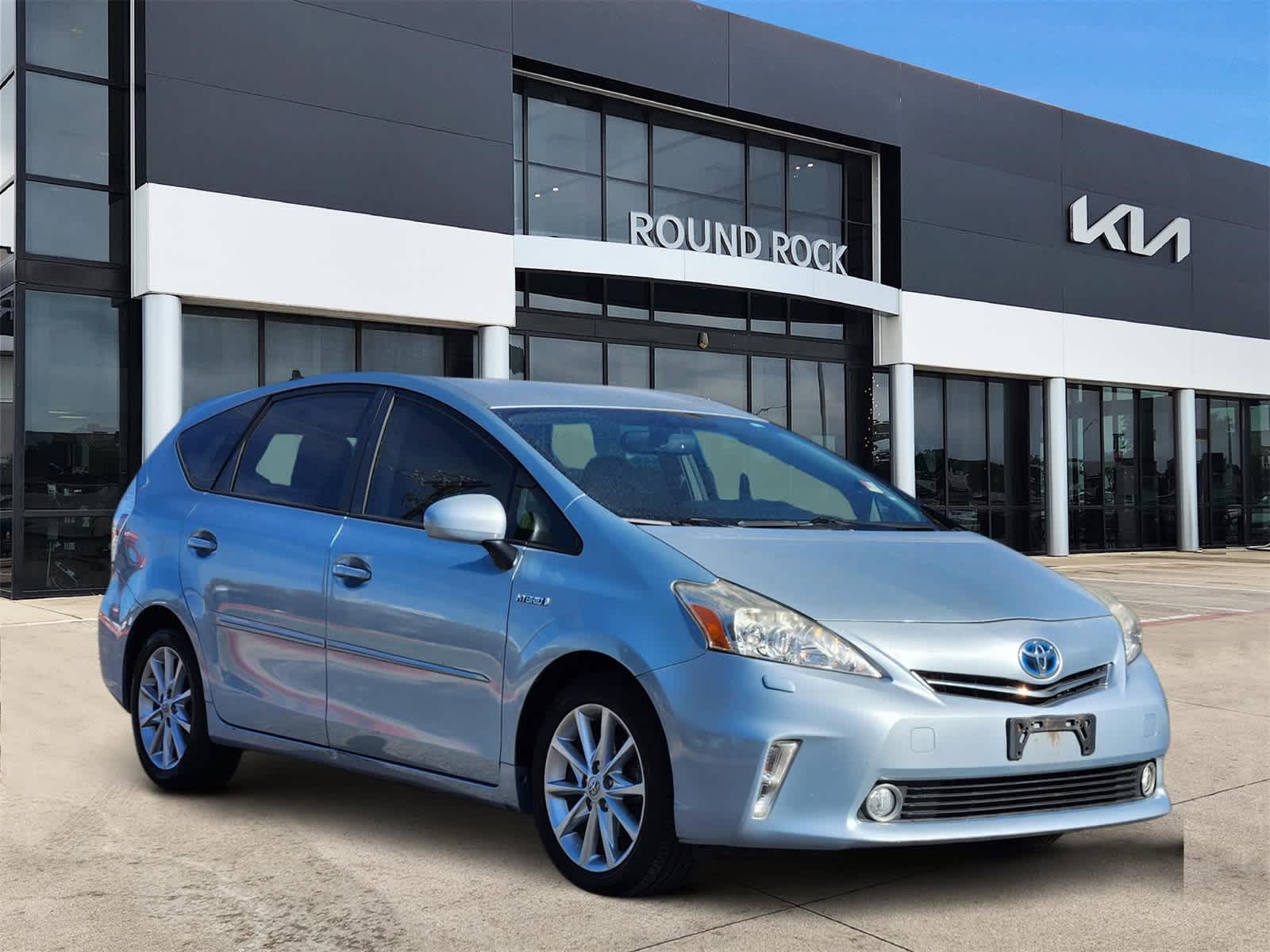 Thumbnail: 2014 Toyota Prius v - 3